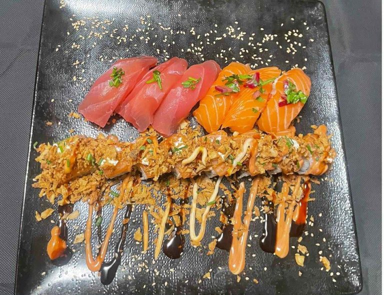 Sélection The Best de 14 pièces composée de sushis et de californias crunchy.